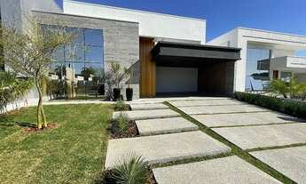 Imagem 5: Casa no Condomínio Maria Dulce - 03 suítes + escritório