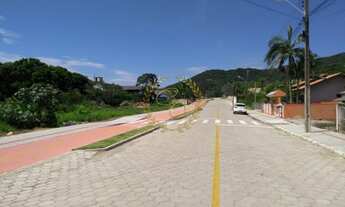 Imagem 3: Residencial com 04 casas e piscina em Bombas