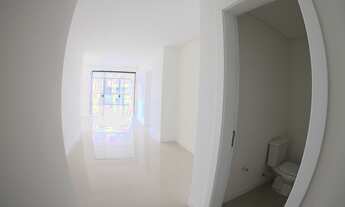 Imagem 2: BARBADA FRENTE AVENIDA NA MEIA PRAIA DE R$ 1.150.000,00 POR R$ 890.000,00