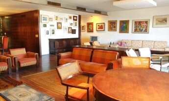 Imagem 2: Oportunidade para reforma planta espetacular.Apartamento de 360 m² com 4 quartos