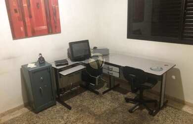 Imagem 6: Sobrado para Venda em Londrina, Vale Dos Tucanos, 5 dormitórios, 3 suítes, 4 banheiros, 4