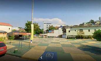 Imagem 3: Praça 14 / Ponto Comercial