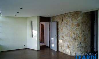 Imagem: CASA ASSOBRADADA - SAÚDE - SP