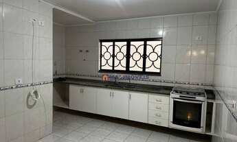 Imagem 7: Casa com 4 dormitórios para alugar, 192 m² por R$ 5.500/mês - Jardim Siriema - Atibaia/SP