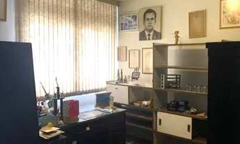 Imagem 4: Casa c/ 1º Andar Nascente. Ótimo Local. de 650 por 550mil. uma OPORTUNIDADE!