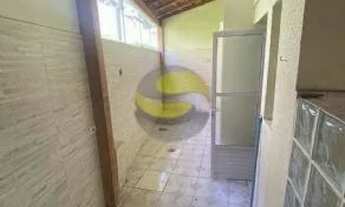 Imagem 2: Casa com corredor lateral