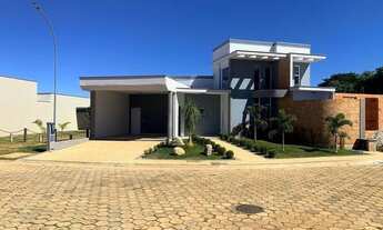 Imagem: Casa com 3 dormitórios para alugar, 178