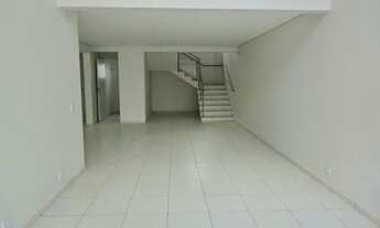 Imagem 3: Aluga-se Galpão / depósito com 3 vagas na garagem