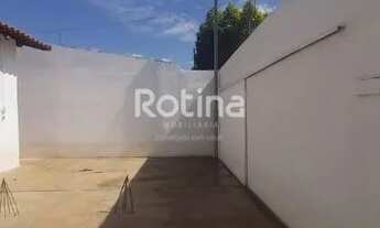 Imagem 2: Casa à venda, 3 quartos, 1 suíte, 2 vagas, Jardim Holanda - Uberlândia/MG - R$ 370.000,00