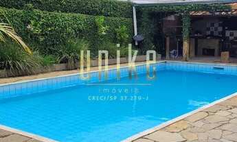 Imagem 2: Casa no Condomínio Colinas com 5 Quartos e 5 banheiros para Alugar, 400 m²