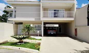 Imagem: Casa a venda com 4 quartos no condomínio