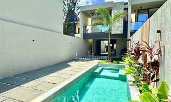 Imagem 2: Casa duplex, nova, com 4 suítes e fino acabamento