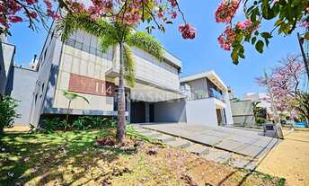 Imagem 3: Casa Moderna à Venda no Condomínio Reserva do Engenho