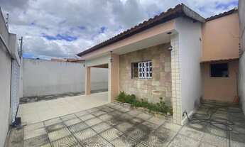 Imagem 3: Imóvel tem 170 metros quadrados com 4 quartos 2 suíte em Catolé - Campina Grande - PB