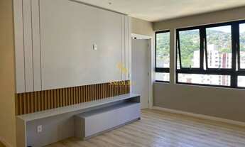 Imagem 2: Apartamento com uma suíte, no Centro de Florianópolis