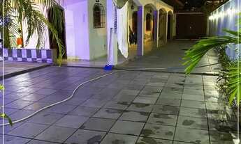 Imagem 3: Imóvel para venda possui 270 metros quadrados com 3 quartos em Trindade - São Gonçalo - RJ