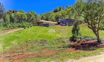 Imagem 2: Imóvel para venda tem 300 m² com 3 quartos