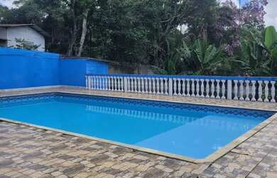 Imagem 2: Fazenda/Sítio/Chácara para venda possui 450 metros quadrados com 4 quartos