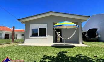 Imagem 4: C588 - Belíssima residência localizada a 300 m do mar no Balneário Mariluz