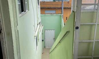 Imagem 2: Alugo kitnet para mulheres solteiras