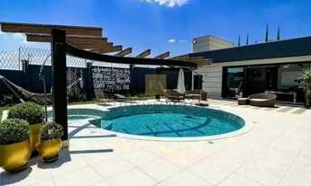 Imagem 2: Casa de Luxo à Venda no Jardim Trípoli, Americana - 625m², 5 Suítes