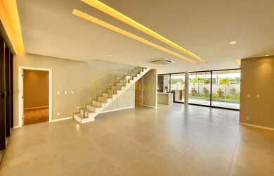 Imagem 3: Jacuhy: Casa duplex de alto padrão com piscina e espaço gourmet!