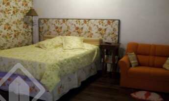 Imagem 2: PORTO ALEGRE - Casa Padrão - Vila Nova