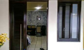 Imagem 3: Casa de condomínio para venda possui 140 metros quadrados com 3 quartos