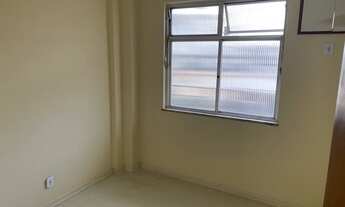 Imagem 2: Apartamento 2 quartos em frente a Igreja Sao Geraldo com varanda de fundos e elevador