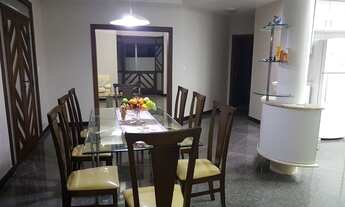 Imagem 7: Casa de condomínio para venda possui 180 metros quadrados com 5 quartos