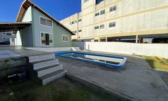 Imagem: Casa com enorme terreno