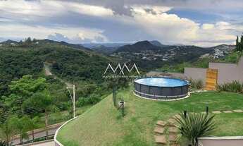 Imagem 2: Casa para Venda no Condomínio Vila Castela com 3 quartos - 450m² de área construída