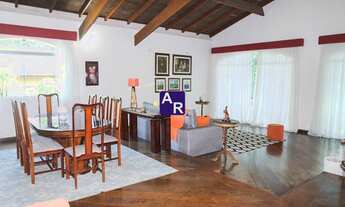 Imagem: Casa tipo Chácara em Embu das Artes com