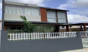 Imagem 2: Casa para venda tem 140 metros quadrados com 3 quartos em Ambrósio - Garopaba - SC