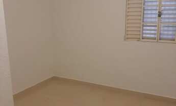 Imagem 4: Casa para venda possui 270 metros quadrados com 4 quartos em Vila Santana - Campinas - SP