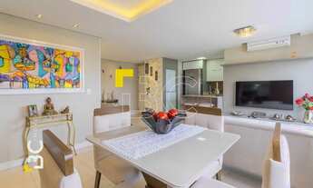 Imagem 2: BC Imóveis vende excelente apartamento de 3 dormitórios, reformado e planejado por arquite