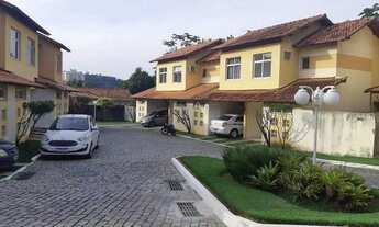 Imagem 3: Oportunidade! Casa duplex 2 quartos com piscina e churrasqueira, pequeno condomínio. Cód