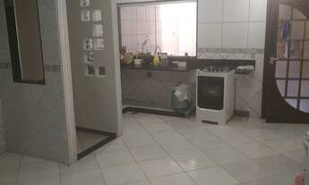 Imagem 4: Casa de fundos, aceito animal