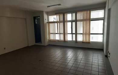 Imagem 2: Oportunidade! Sala comercial com30m² - Ed. Djalma Marinho - Tirol - Natal - RN