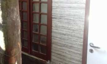 Imagem 4: Vendo com pequena entrada. E financiou ou facilito,pequeno sonho de sua casa própria