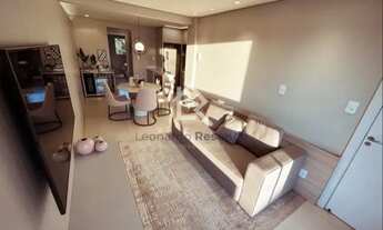 Imagem 2: Apartamento finamente mobiliado com vista para o pôr-do-sol