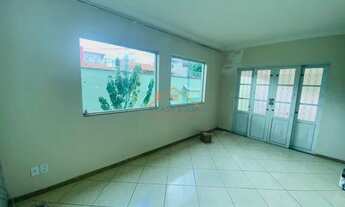 Imagem 5: Casa duplex de 3 quartos sendo dele com suíte em lote plano, na região do sapucaias em Con