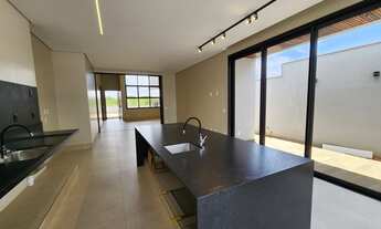 Imagem 3: Linda Casa de condomínio térrea para venda com 194 mts com 3 quartos