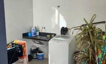 Imagem 4: Casa de condomínio para venda possui 320 metros quadrados com 4 quartos