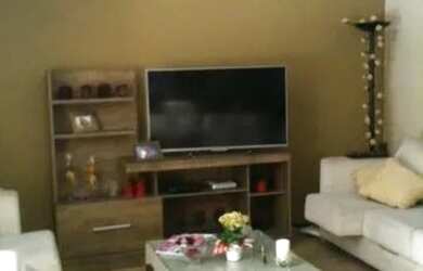 Imagem 2: PORTO ALEGRE - Casa Padrão - Jardim Lindóia