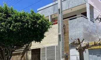 Imagem: Alugo apartamento 1º andar