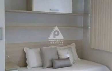 Imagem 7: Apartamento para venda possui 60 metros quadrados com 2 quartos em Irajá - Rio de Janeiro