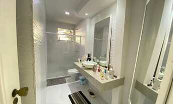 Imagem 3: Apartamento para venda possui 180 metros quadrados com 4 quartos em Copacabana - Rio de Ja