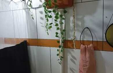 Imagem 4: Alugo casa no Sarandi, R. e, pelo maps é a casa de 2 andares ao lado do coala burguer n.43