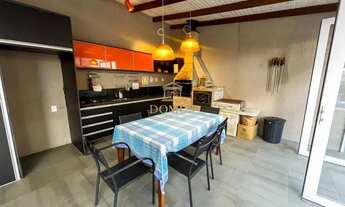 Imagem 6: Casa à venda com dois terrenos, piscina aquecida, edícula completa e porteira fechada, no